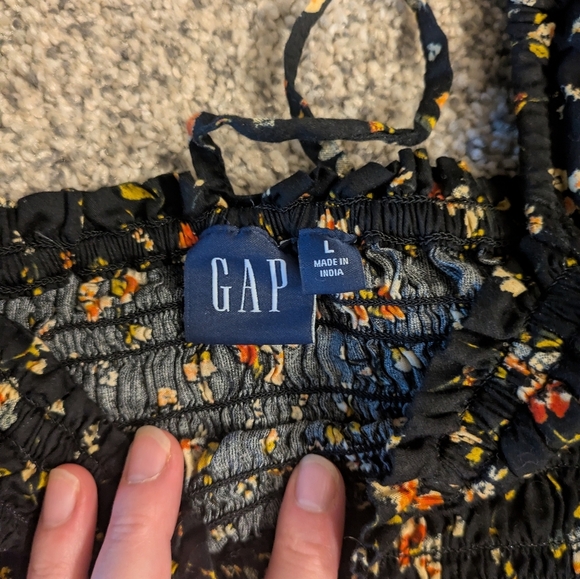 GAP Puff Sleeve Smocked Mini Dress - Picture 7 of 8